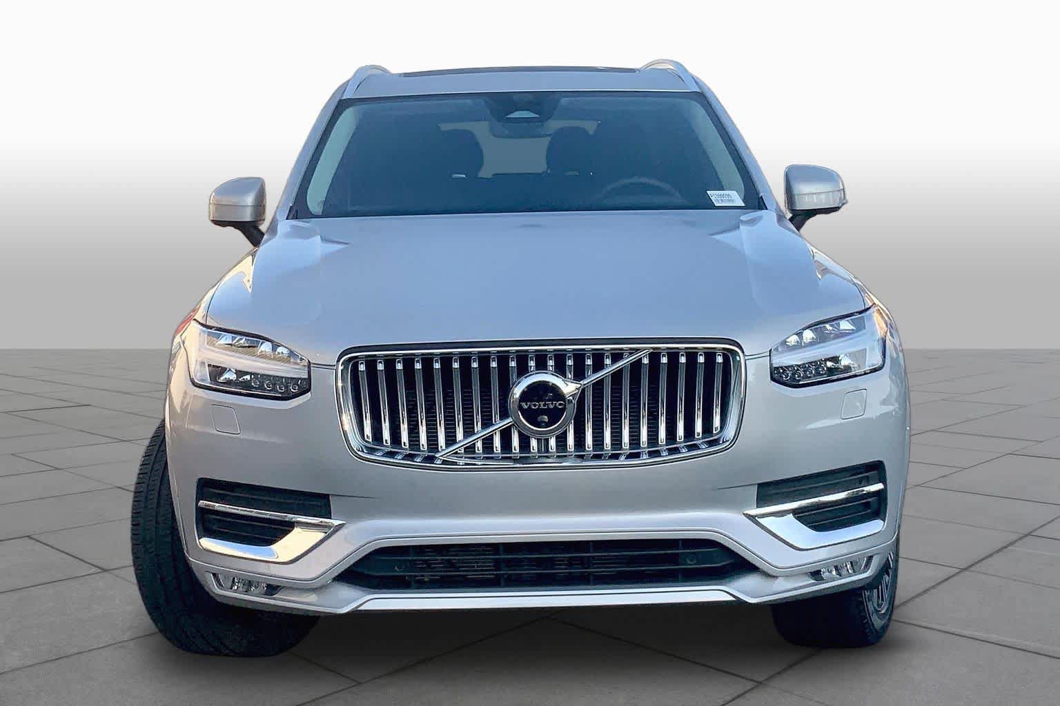 Used 2023 Volvo XC90 B6 Plus w/ Protection Package Premier AWD/4WD image 4