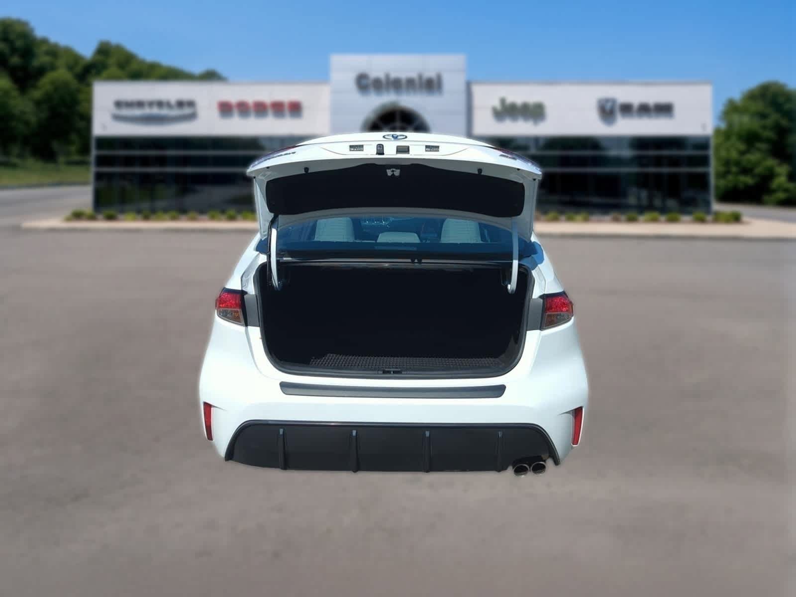 Used 2024 Toyota Corolla SE FWD image 34