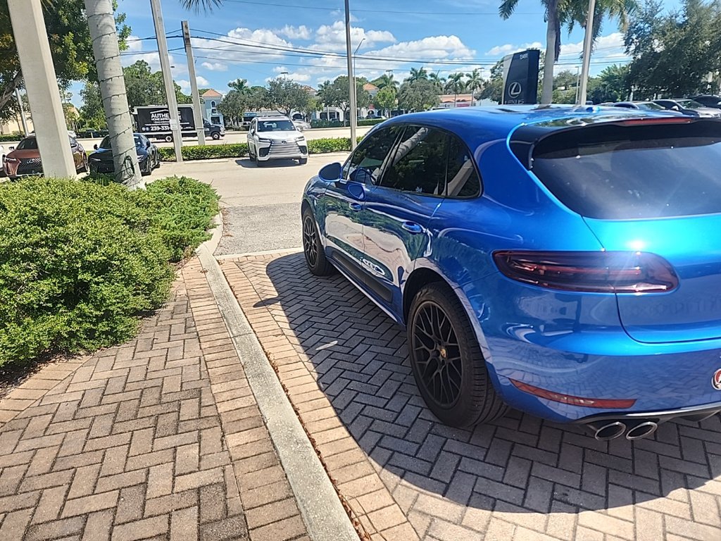 Used 2017 Porsche Macan GTS AWD/4WD image 7