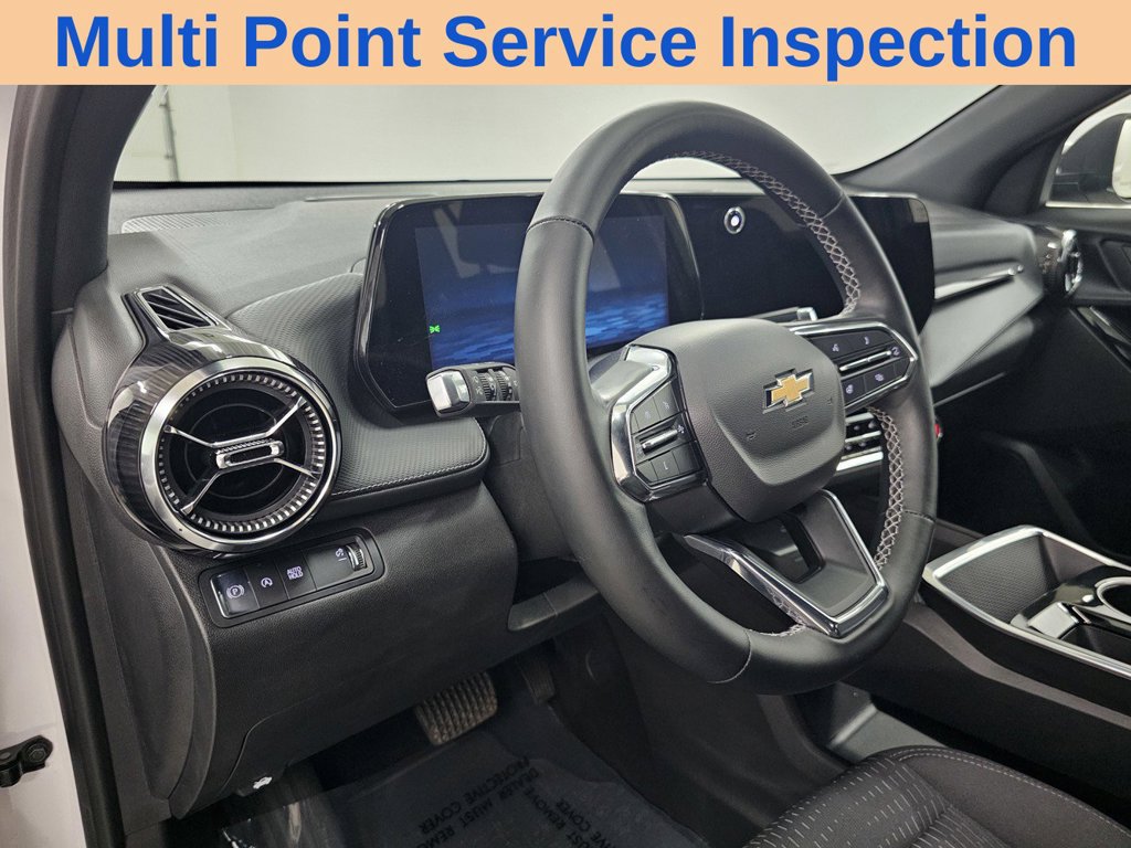 Used 2025 Chevrolet Equinox LT w/ Safety and Technology Package FWD image 11