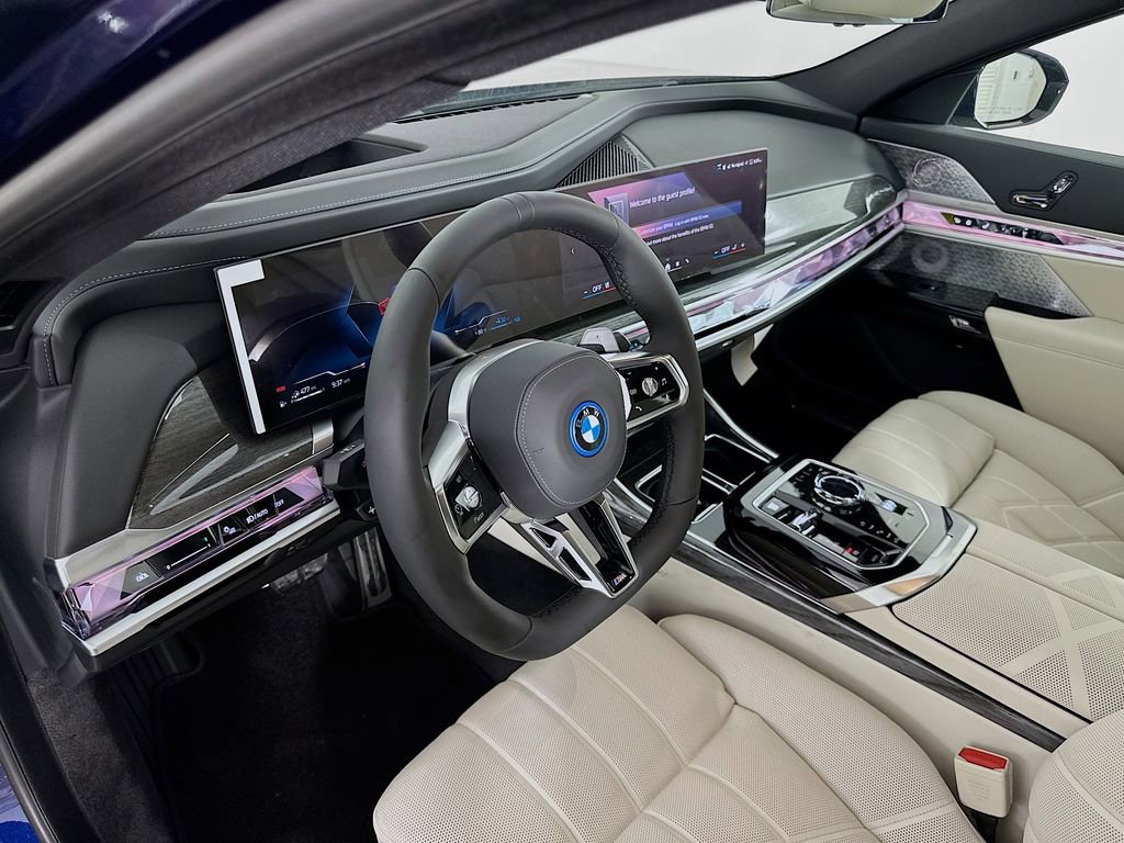 New 2026 BMW 750e xDrive w/ Executive Package image 9
