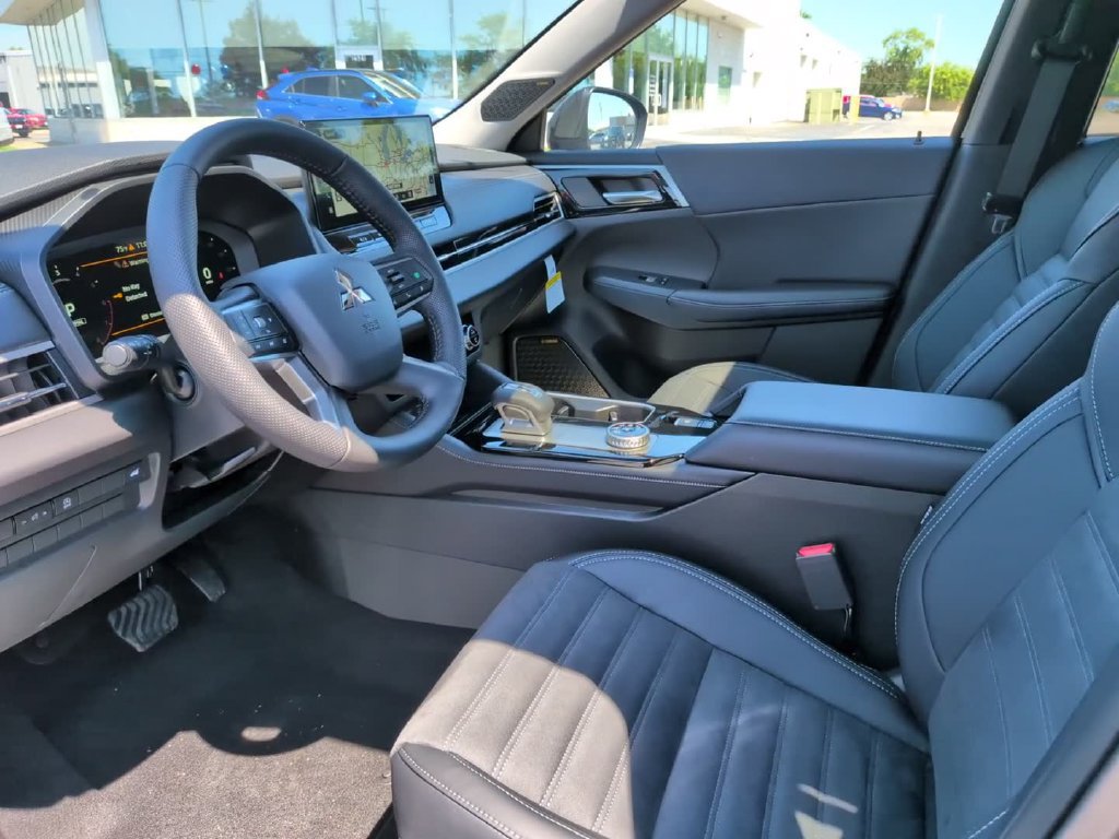 New 2026 Mitsubishi Outlander SE FWD image 18