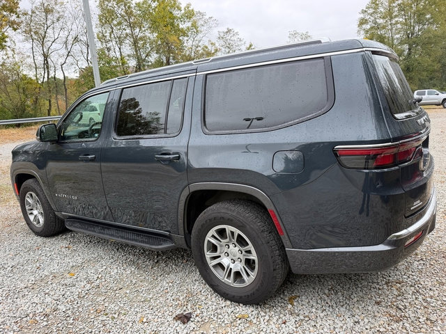 Used 2022 Jeep Wagoneer Series I AWD/4WD image 5