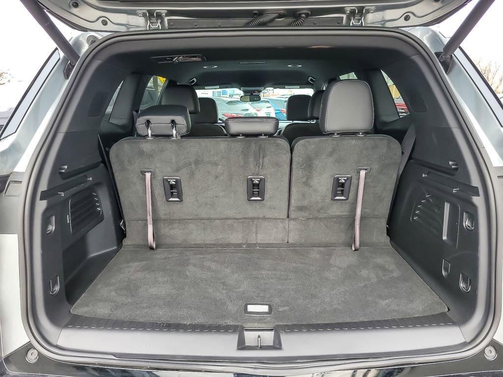 Certified 2025 Buick Enclave Sport Touring FWD image 19