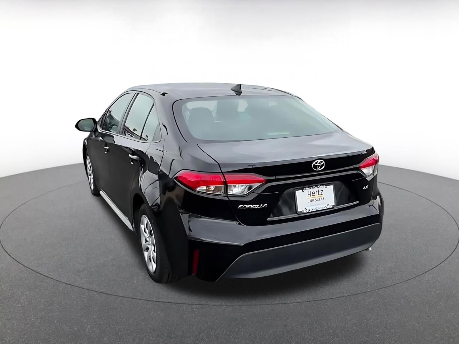 Used 2023 Toyota Corolla LE image 12