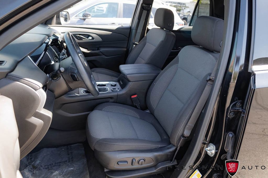 Used 2023 Chevrolet Traverse LT FWD image 20