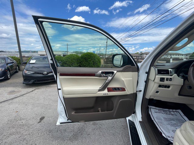 Used 2013 Lexus GX 460 w/ Comfort Plus Pkg image 9