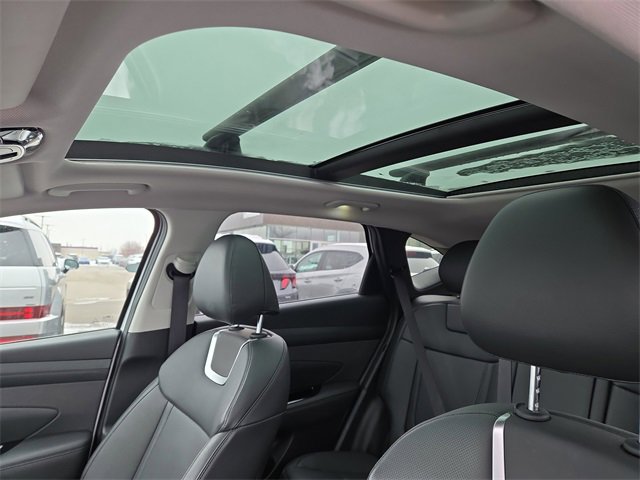 Certified 2025 Hyundai Tucson Limited image 28