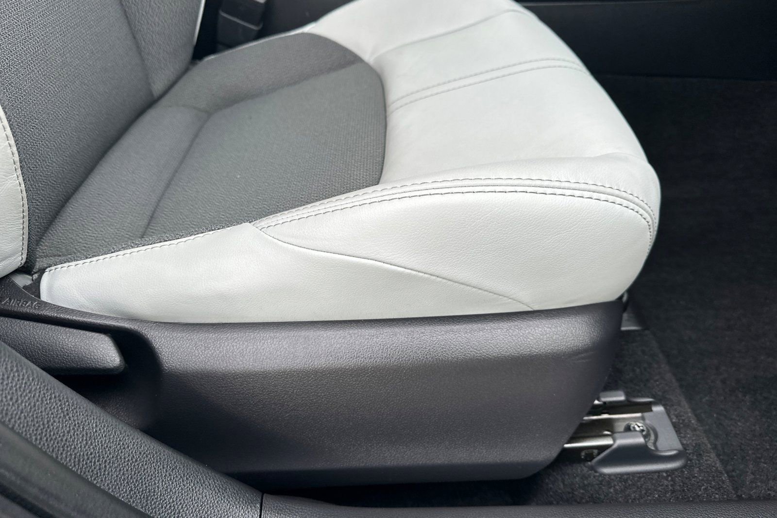 Used 2022 Toyota Corolla XSE w/ XSE Preferred Package image 23