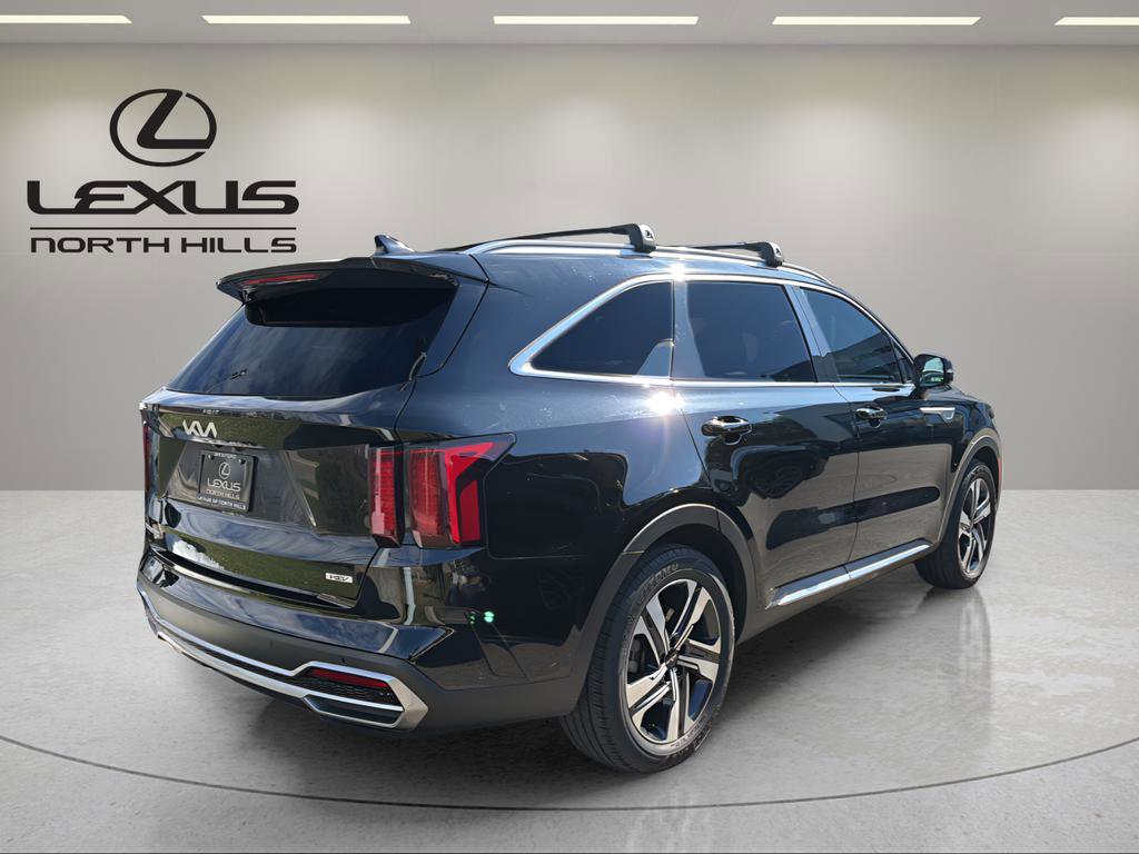 Used 2023 Kia Sorento EX w/ Panoramic Sunroof Package image 5