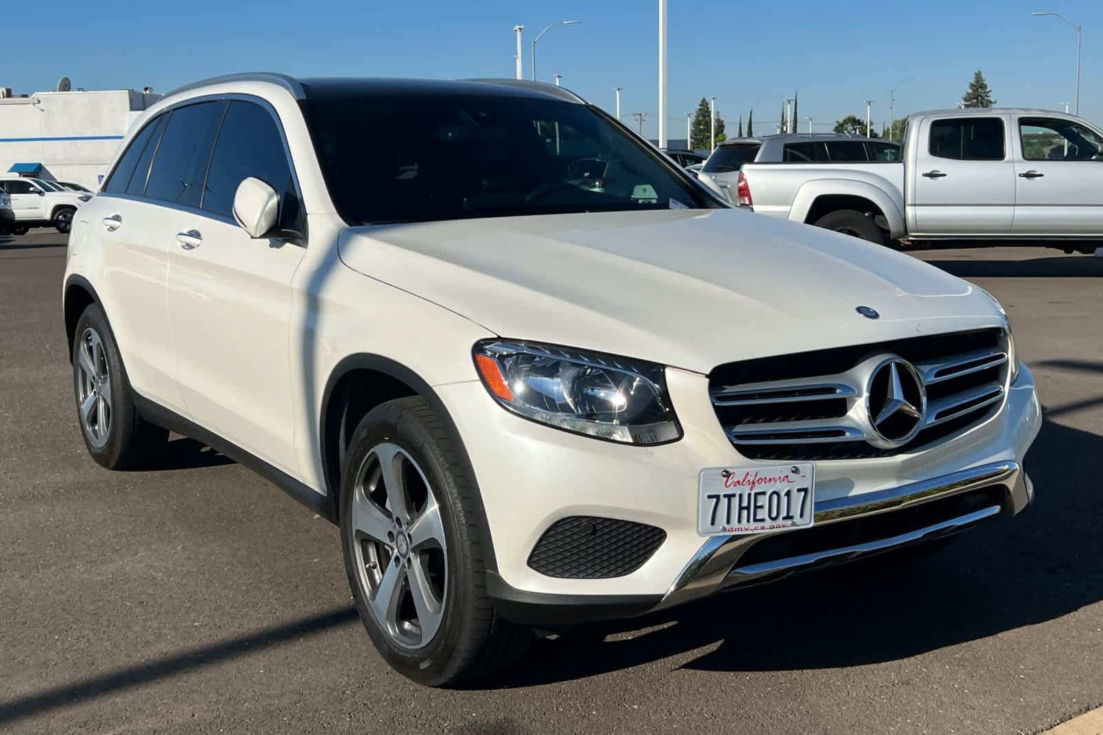 Used 2016 Mercedes-Benz GLC 300 4MATIC image 3