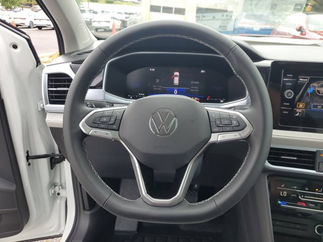 New 2026 Volkswagen Taos SE FWD image 25