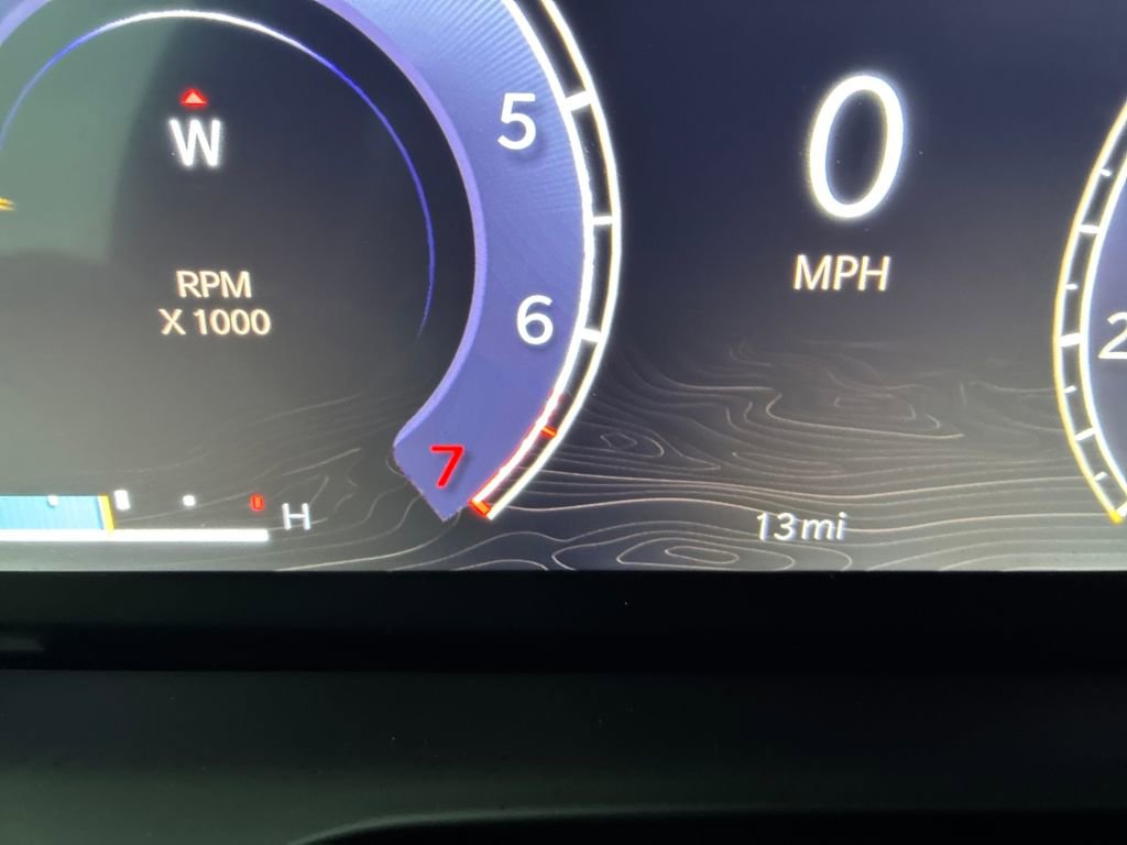 New 2025 Jeep Grand Cherokee Altitude image 17