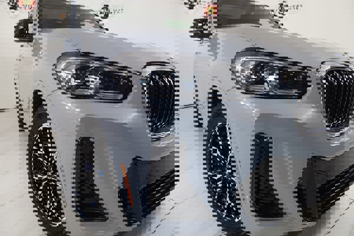 Used 2024 BMW X3 M40i image 21