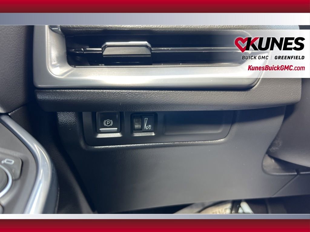 Used 2024 Cadillac XT4 Premium Luxury image 28