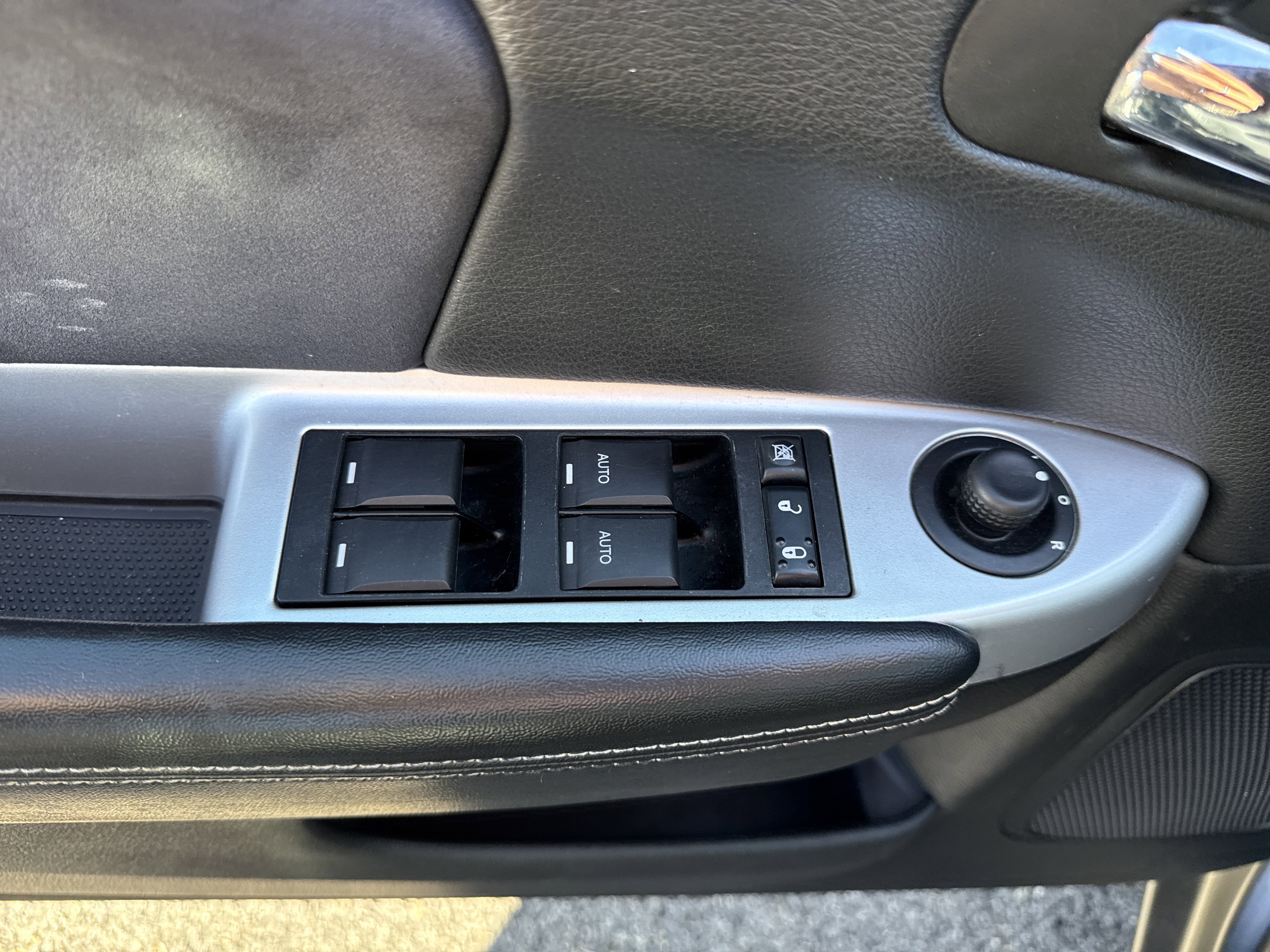 Used 2013 Chrysler 200 S image 14