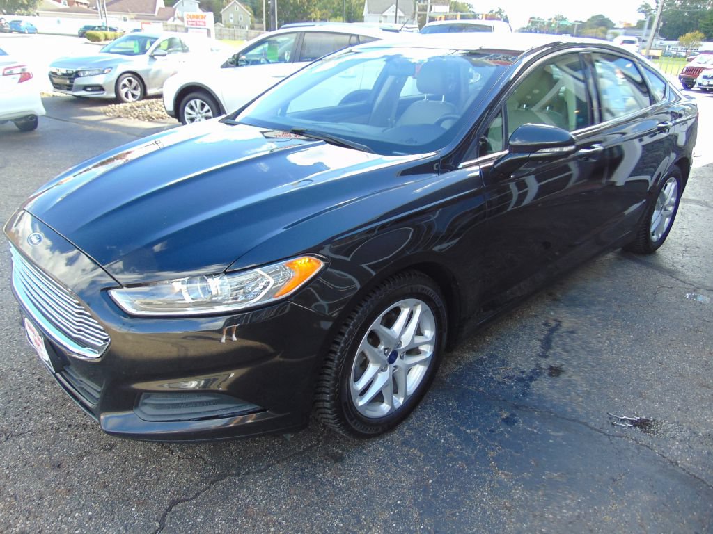 Used 2015 Ford Fusion SE FWD image 7