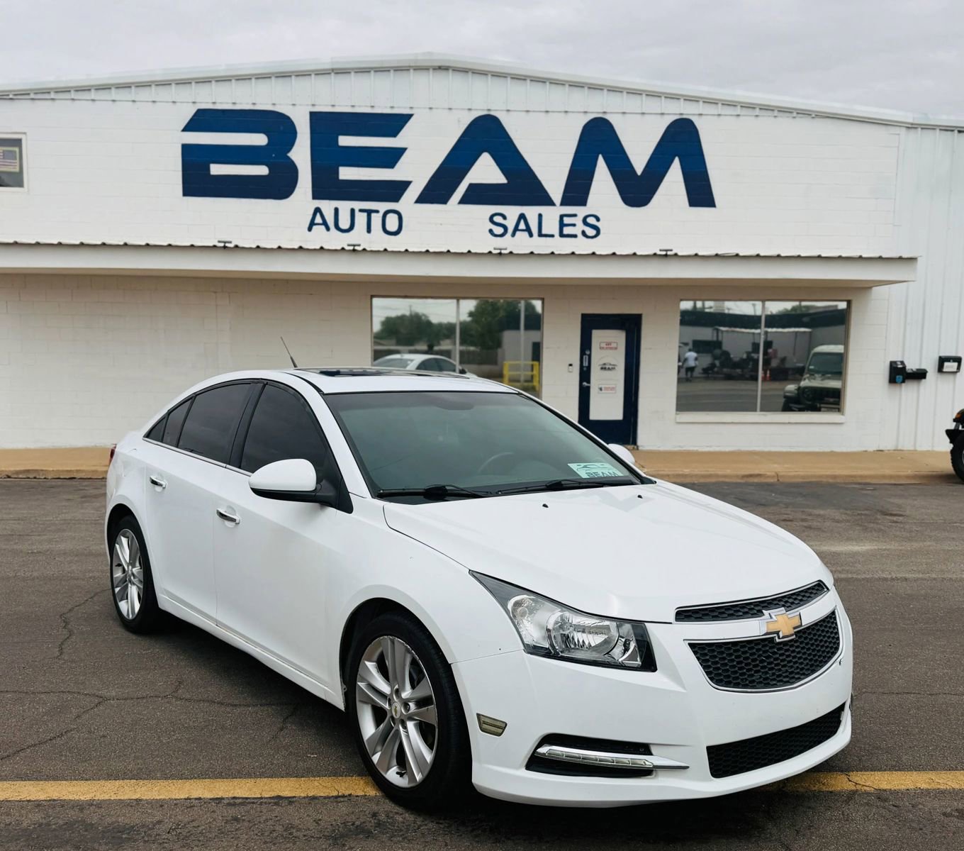 Used 2011 Chevrolet Cruze LTZ FWD image 1