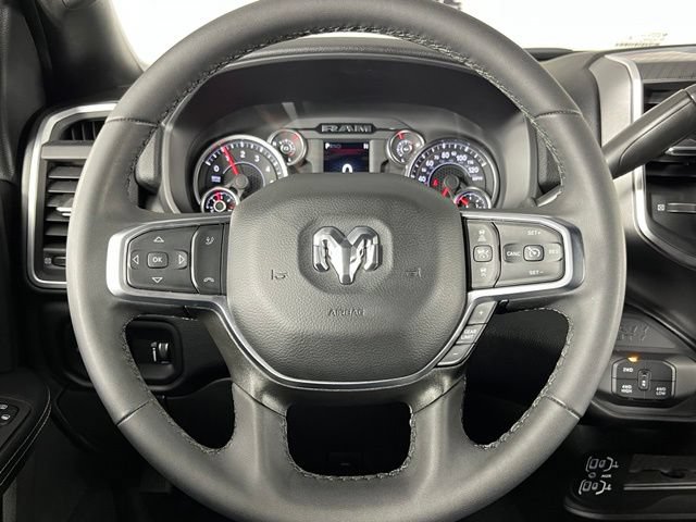 Used 2025 RAM 2500 Big Horn AWD/4WD image 15