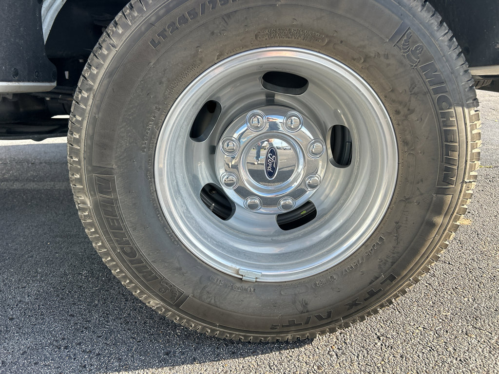 Used 2024 Ford F350 XL w/ XL Driver Assist Package AWD/4WD image 9