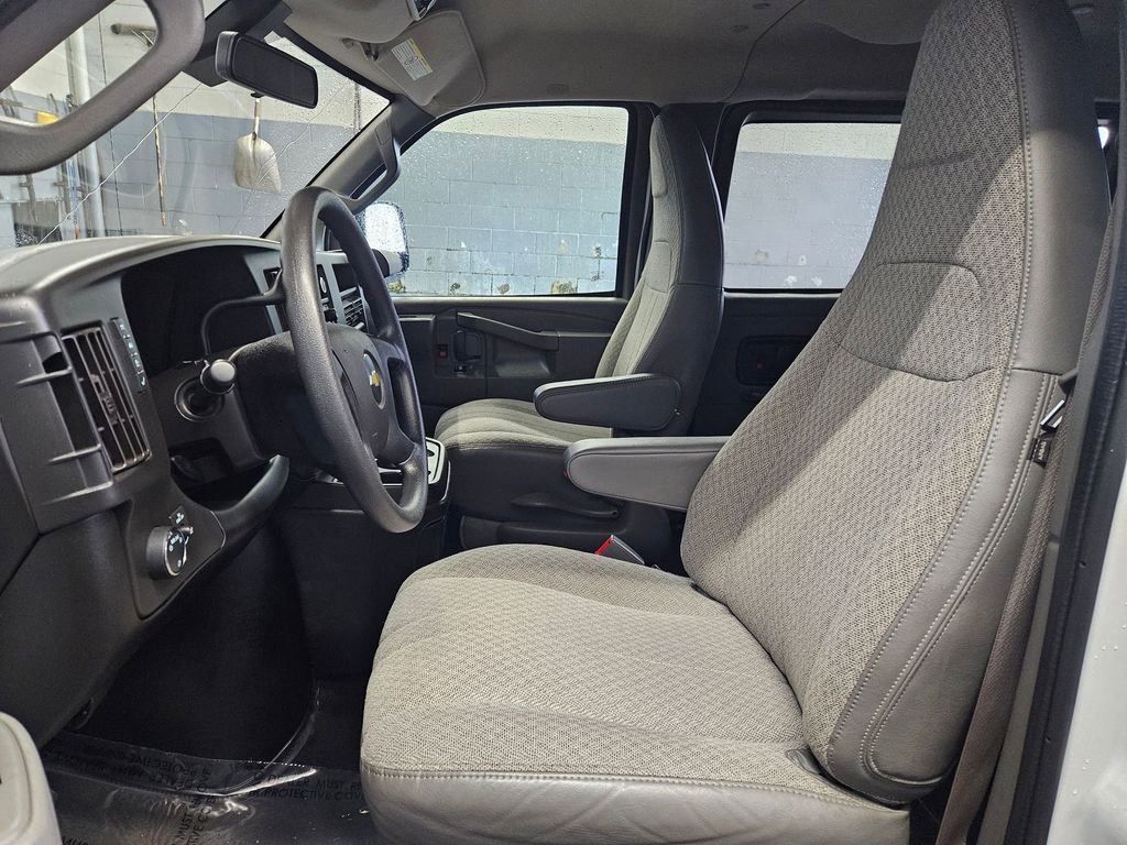 Used 2020 Chevrolet Express 3500 LT w/ LT Preferred Equipment Group image 14