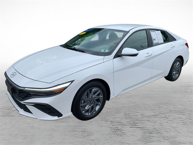 Certified 2024 Hyundai Elantra SEL FWD image 7