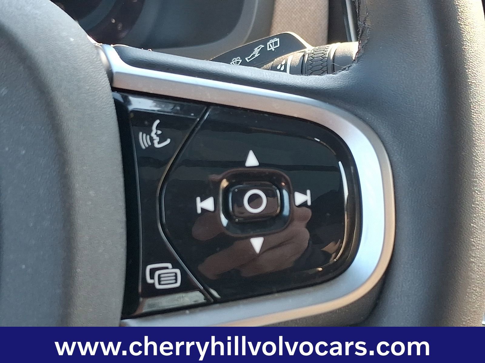 Certified 2025 Volvo XC90 B5 Plus image 23