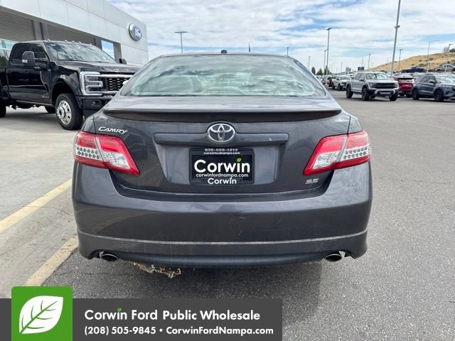 Used 2011 Toyota Camry SE w/ SE Extra-Value Pkg #1 FWD image 5