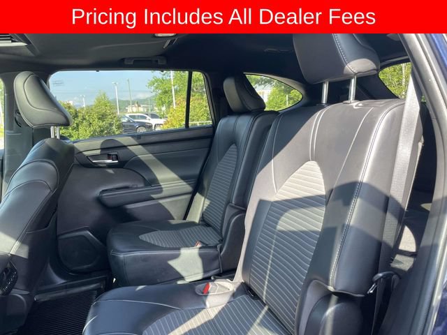 Used 2022 Toyota Highlander XSE AWD/4WD image 17