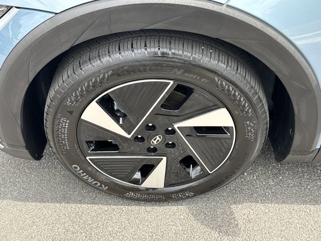 Certified 2026 Hyundai Ioniq 5 SE RWD image 11