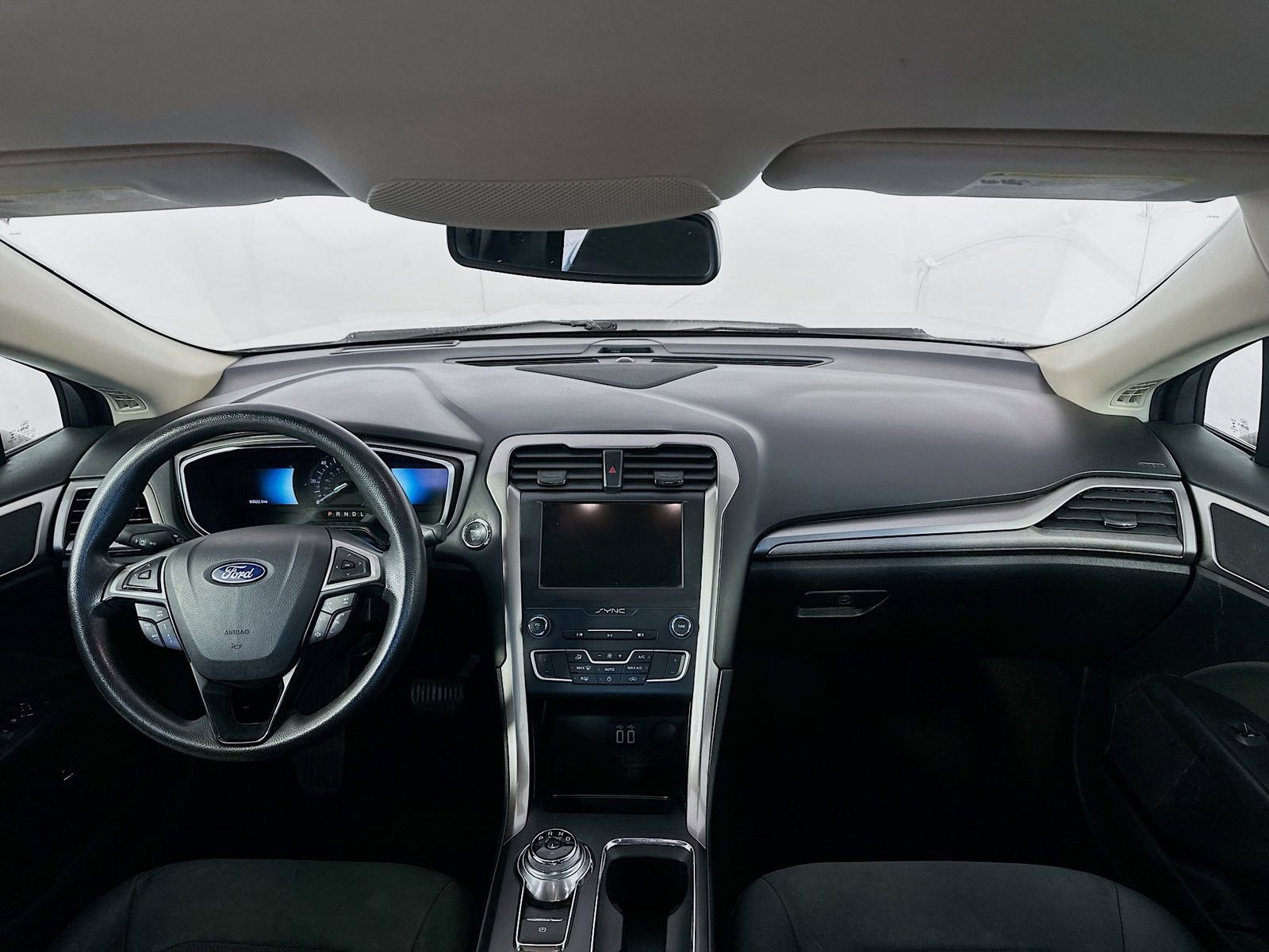 Used 2019 Ford Fusion SE FWD image 22