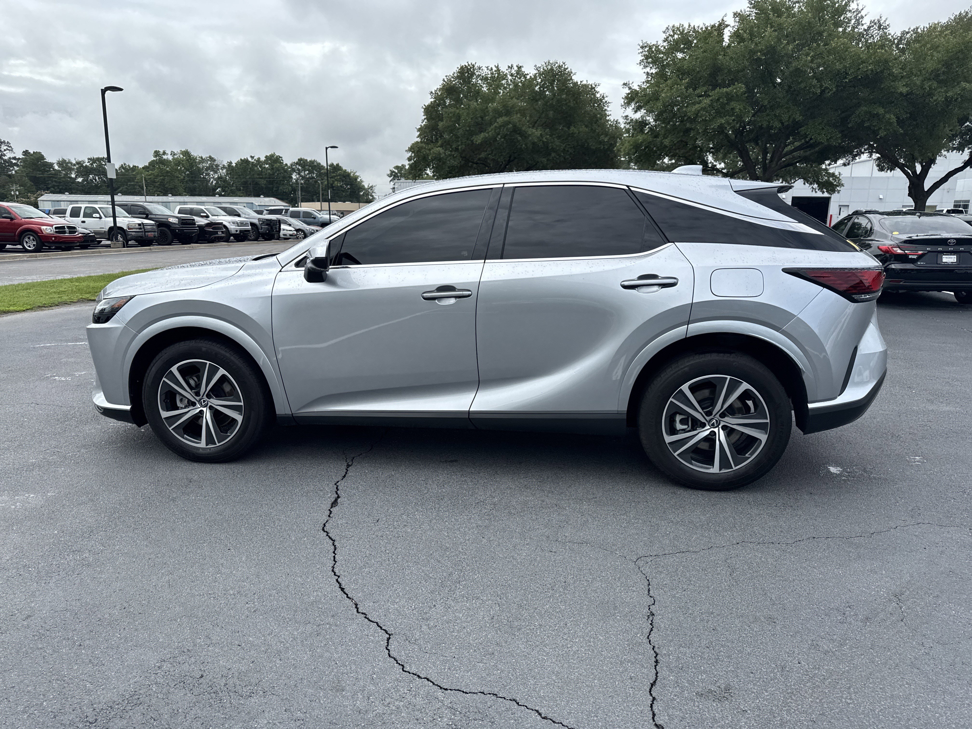 Used 2025 Lexus RX 350 FWD w/ Technology Package image 14