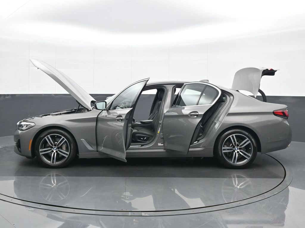 Used 2022 BMW 530i xDrive image 27