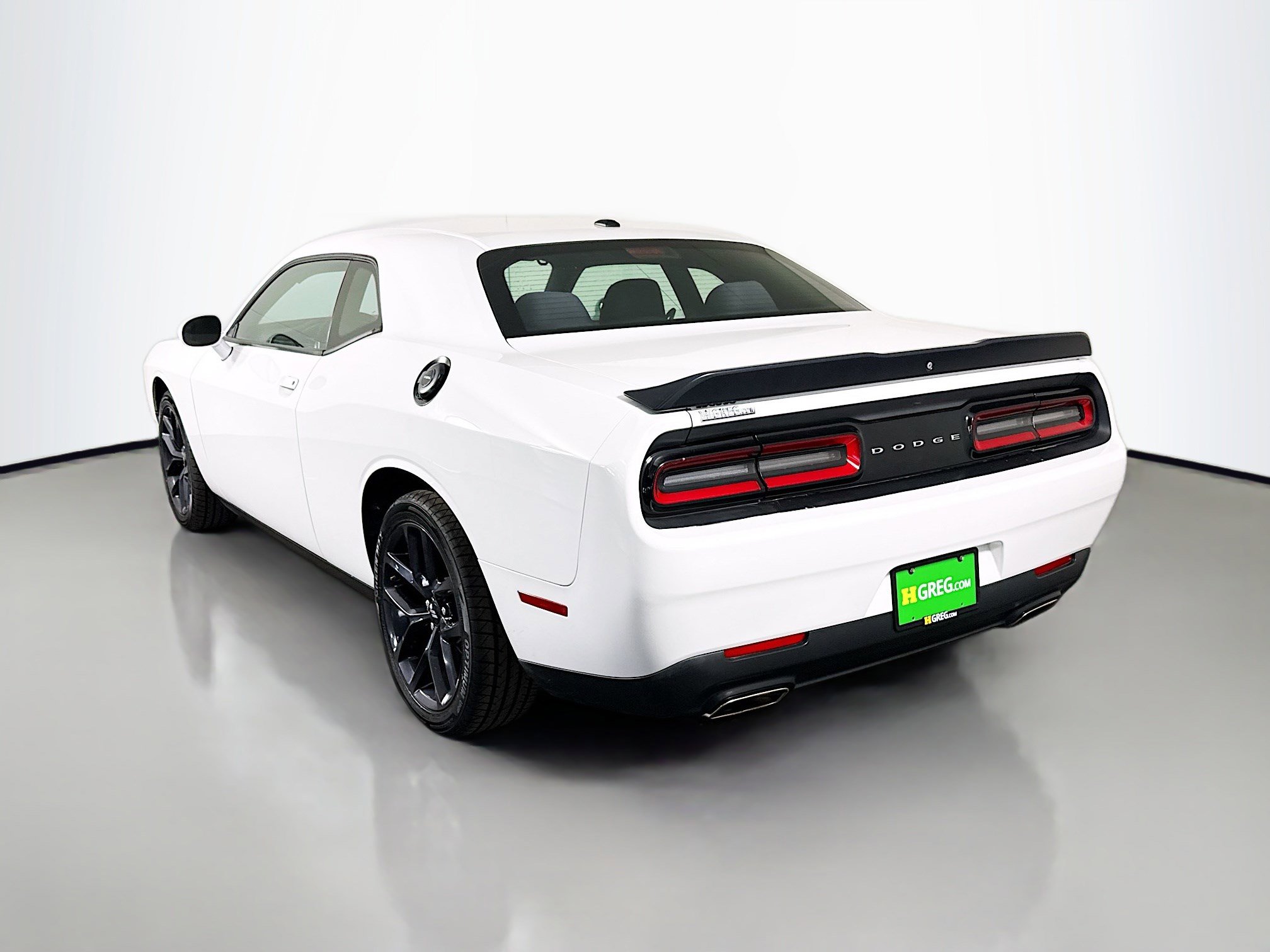 Used 2019 Dodge Challenger SXT w/ Blacktop Package image 7