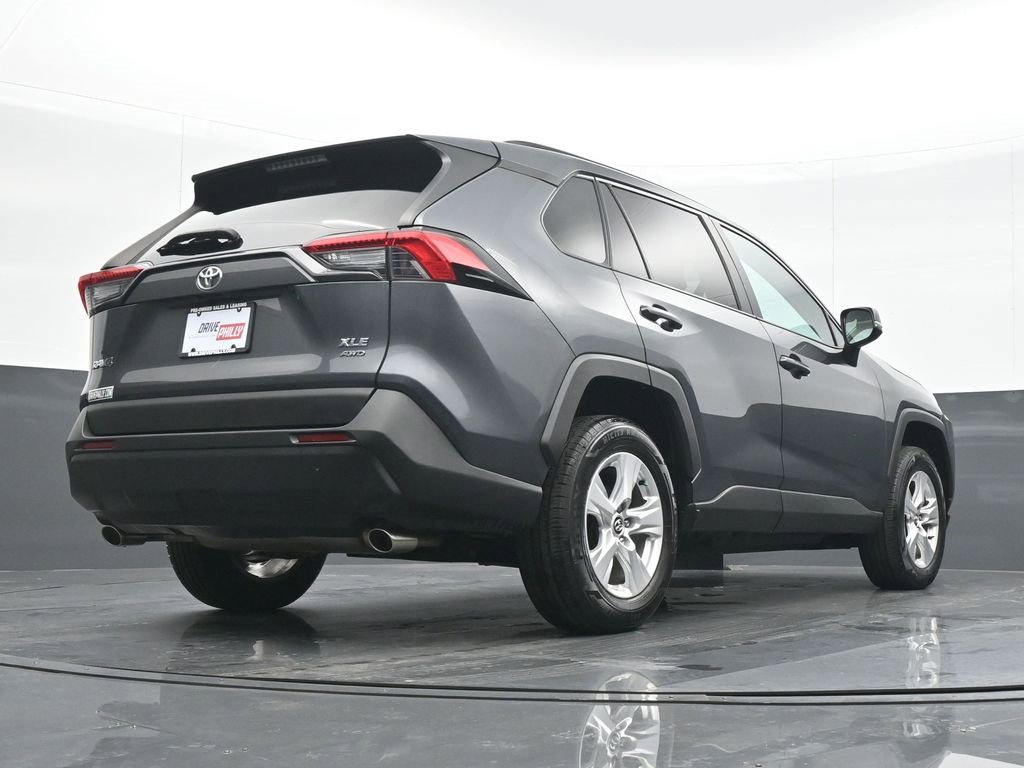 Used 2020 Toyota RAV4 XLE image 21