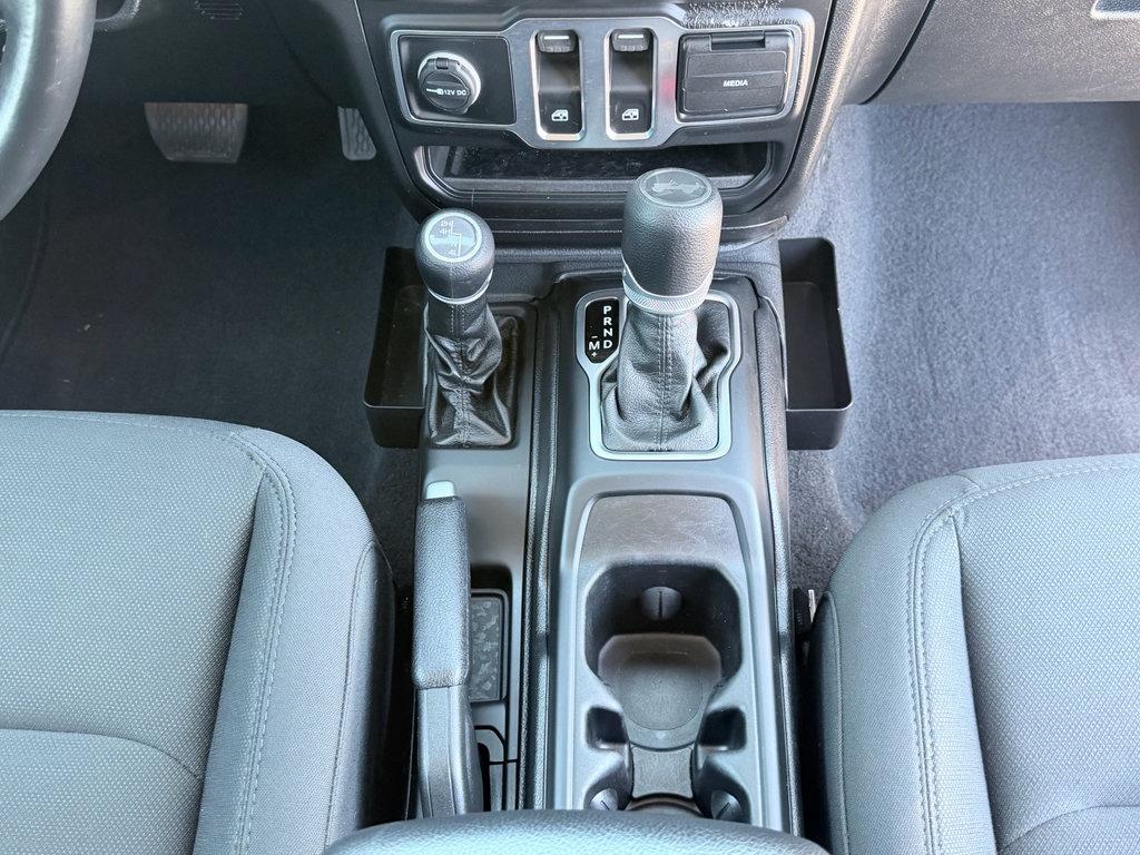 Used 2020 Jeep Wrangler Sport AWD/4WD image 19