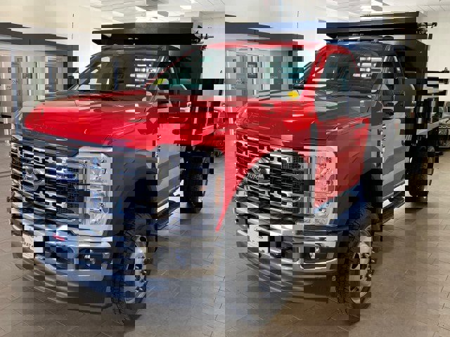New 2025 Ford F550 4x4 Regular Cab Super Duty image 4