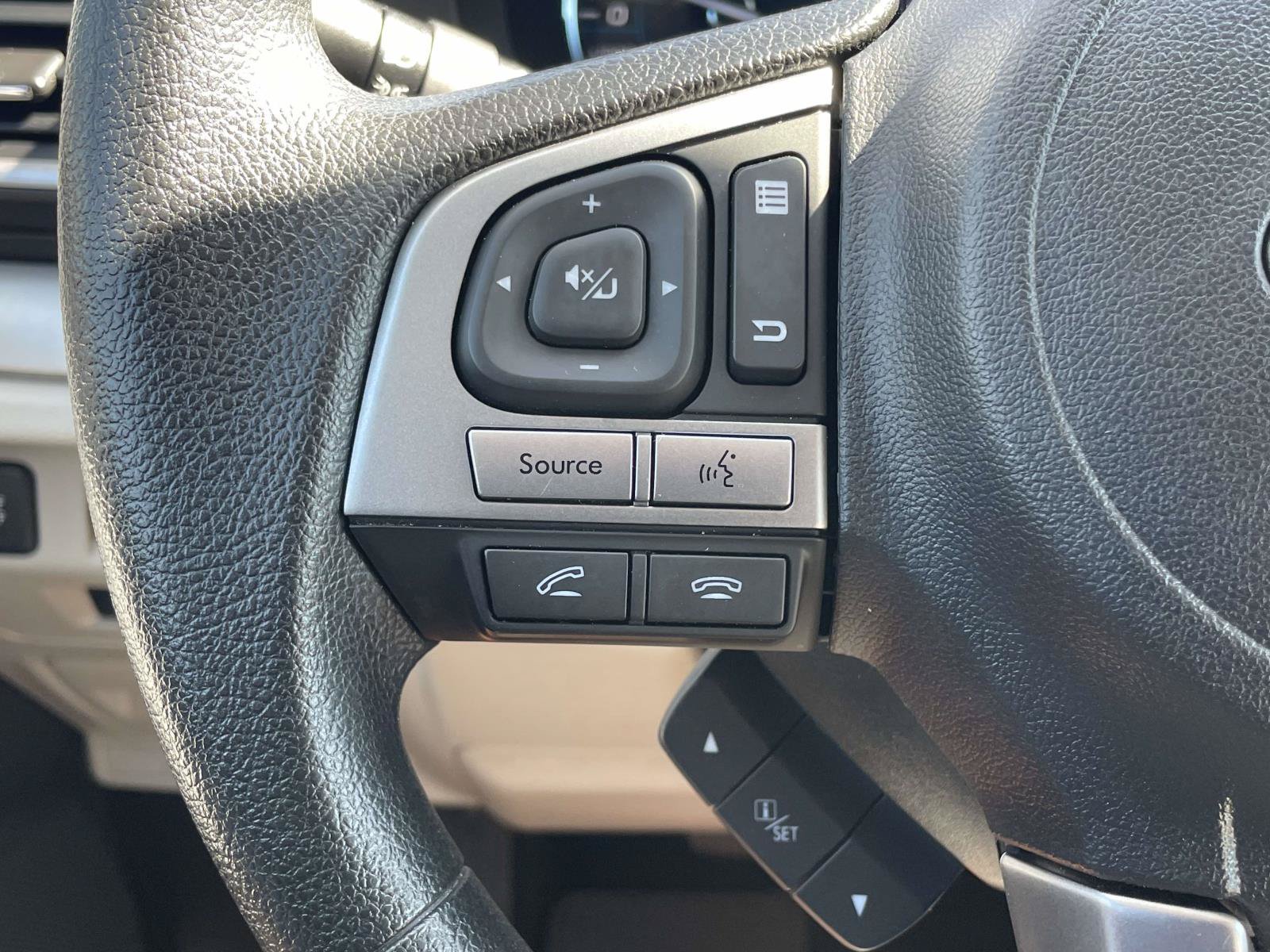 Used 2017 Subaru Forester 2.5i Premium AWD/4WD image 11