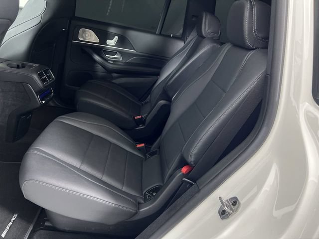 Used 2025 Mercedes-Benz GLS 450 4MATIC image 26