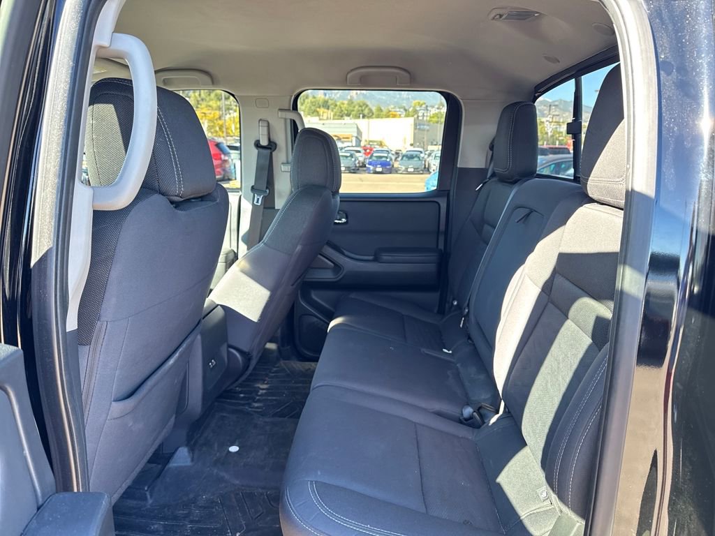 Used 2022 Nissan Frontier SV image 32