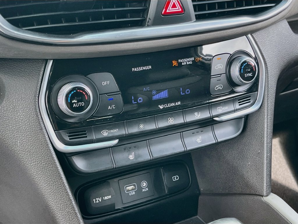 Used 2019 Hyundai Santa Fe SEL FWD image 15