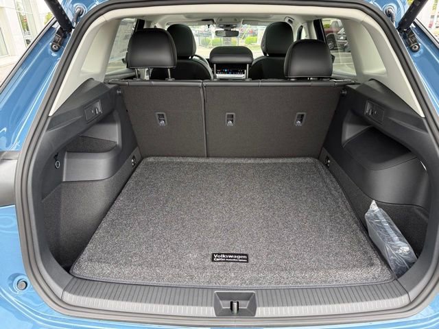 New 2026 Volkswagen Tiguan SE AWD/4WD image 17