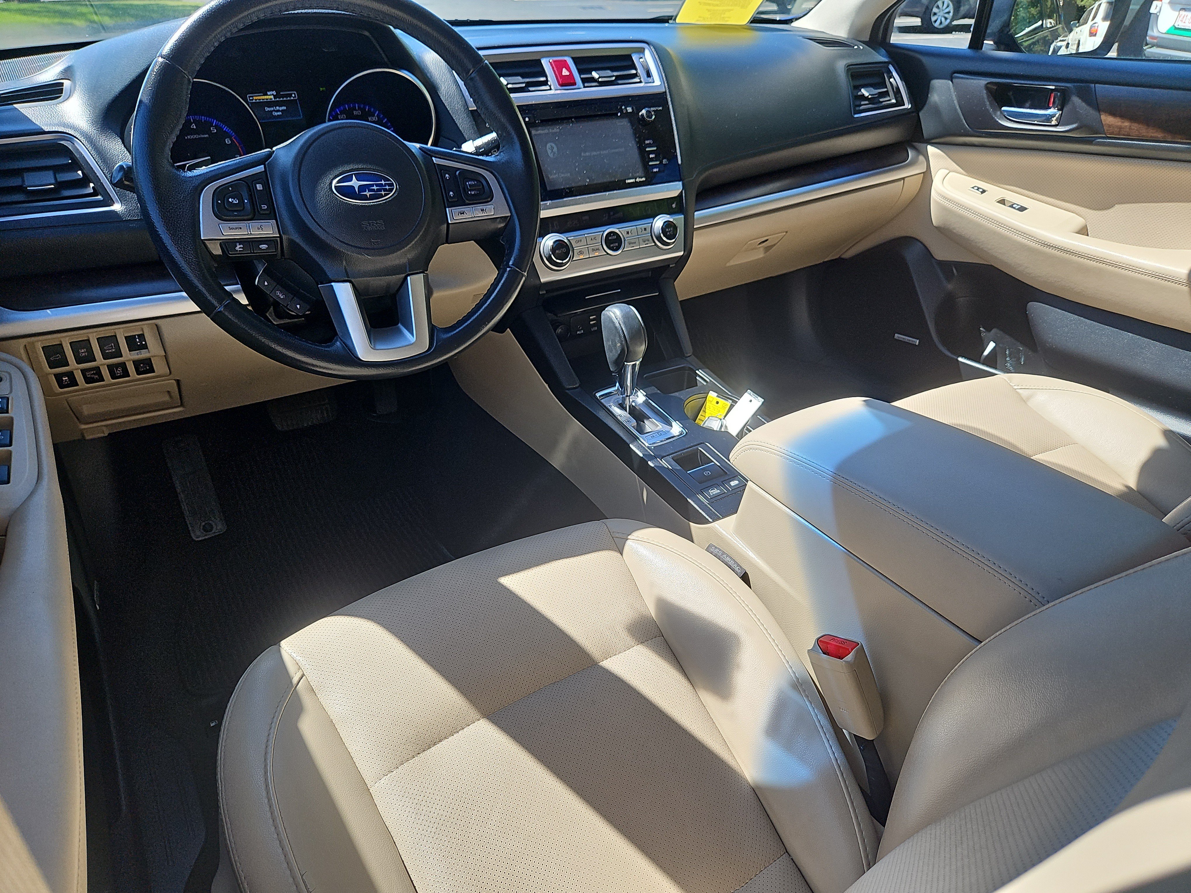Used 2017 Subaru Outback 2.5i Limited AWD/4WD image 3