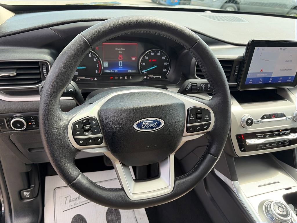 Used 2024 Ford Explorer XLT w/ Equipment Group 202A AWD/4WD image 19