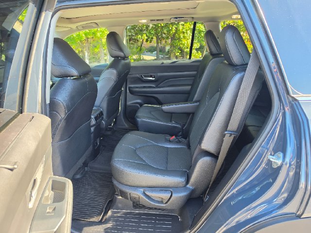 Used 2024 Toyota Grand Highlander AWD Hybrid image 22