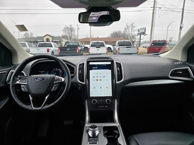 Used 2024 Ford Edge SEL image 14