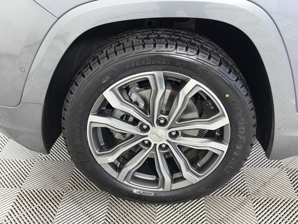 Used 2020 GMC Terrain Denali w/ Denali Premium Package image 8