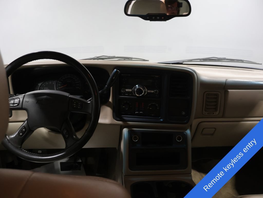 Used 2006 Chevrolet Suburban Z71 w/ Z71 Preferred Equipment Group AWD/4WD image 3
