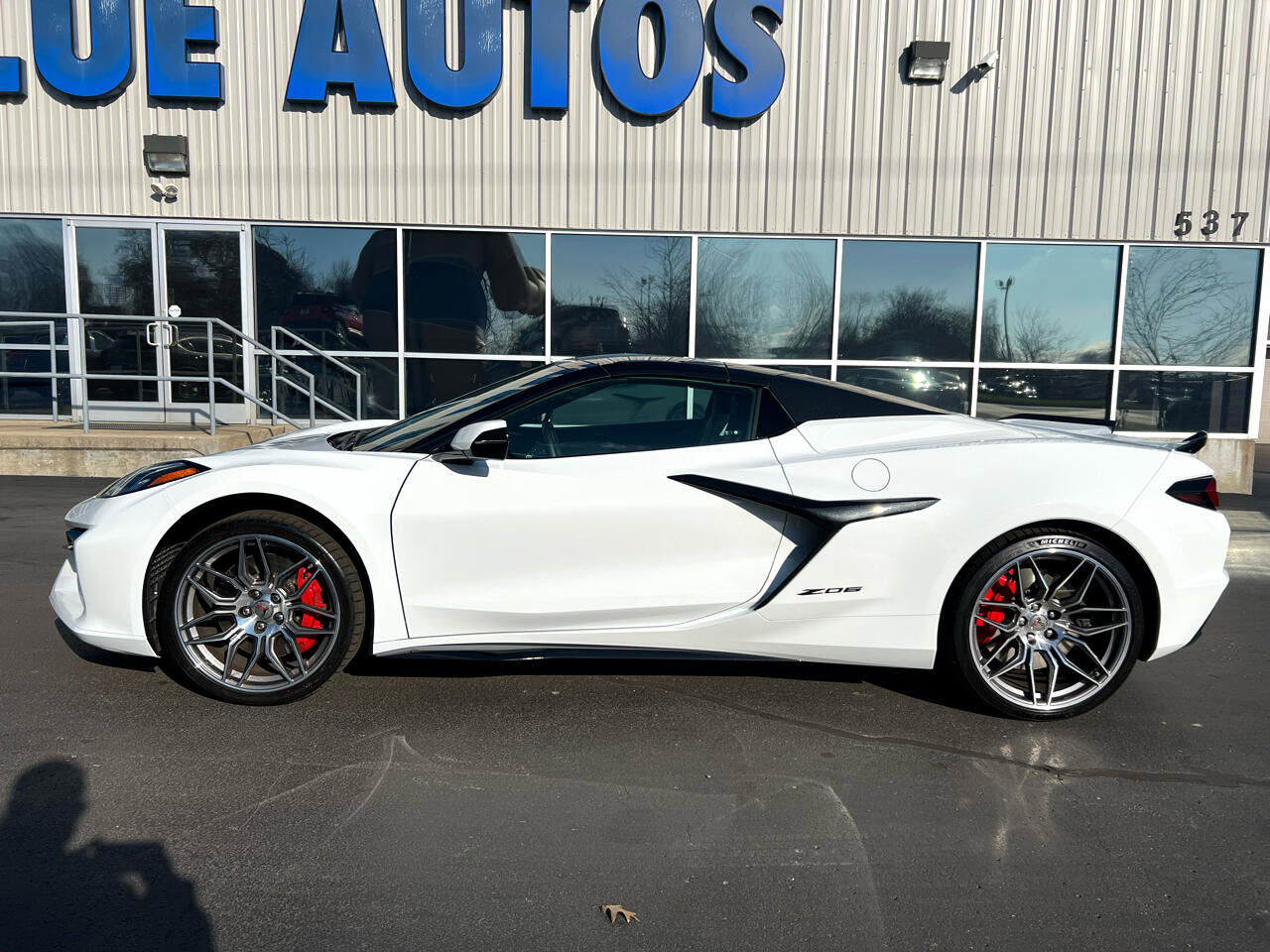 Used 2024 Chevrolet Corvette Z06 image 2