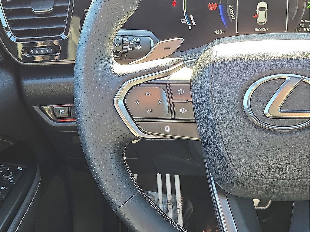 Used 2025 Lexus NX 450h+ F Sport image 17